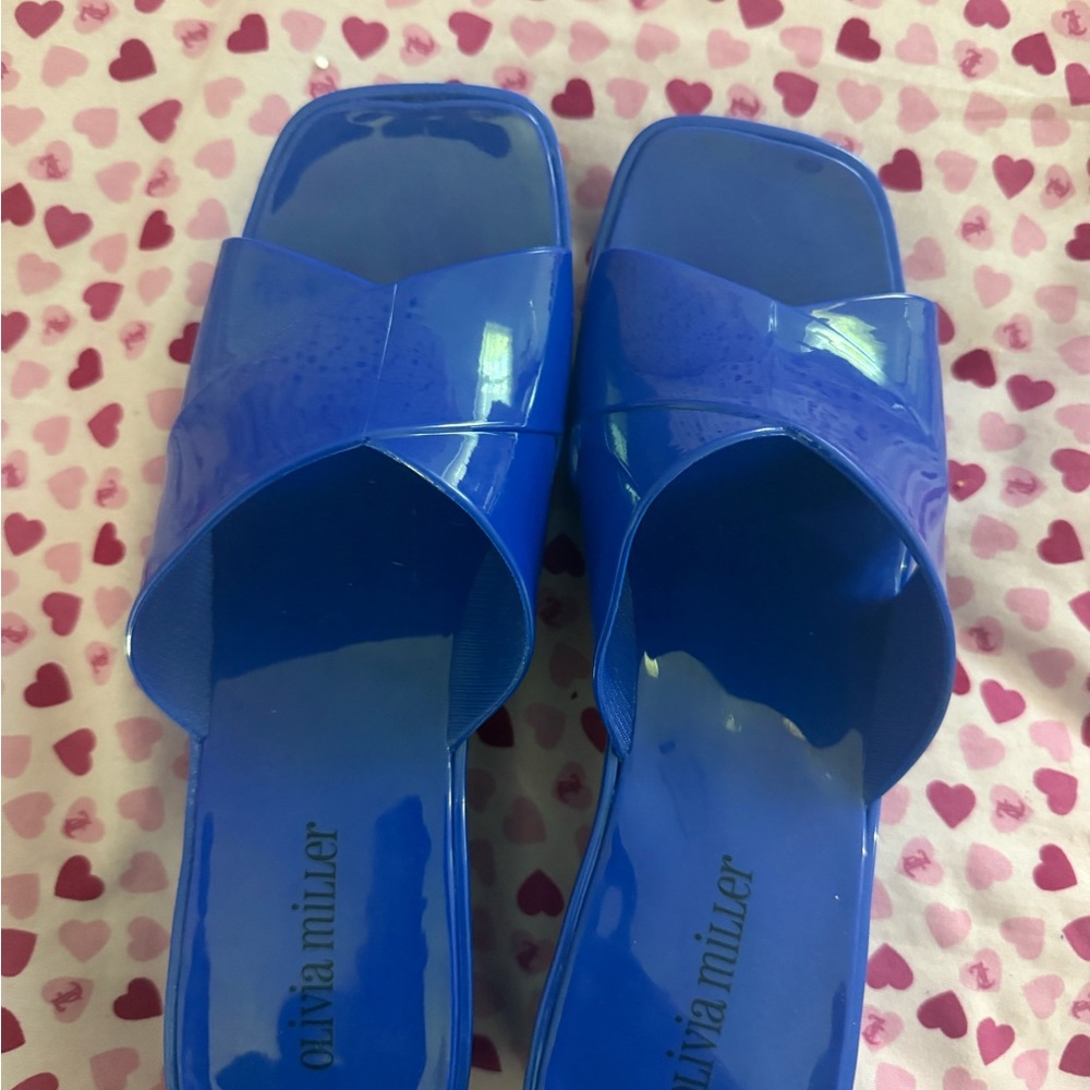 Olivia Miller Glossy Blue Sandals
